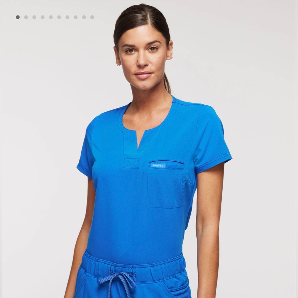 JAANUU Scrub Top